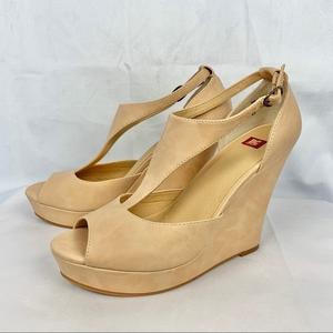 BC FOOTWEAR platform peep toe‎ wedges SZ 9.5